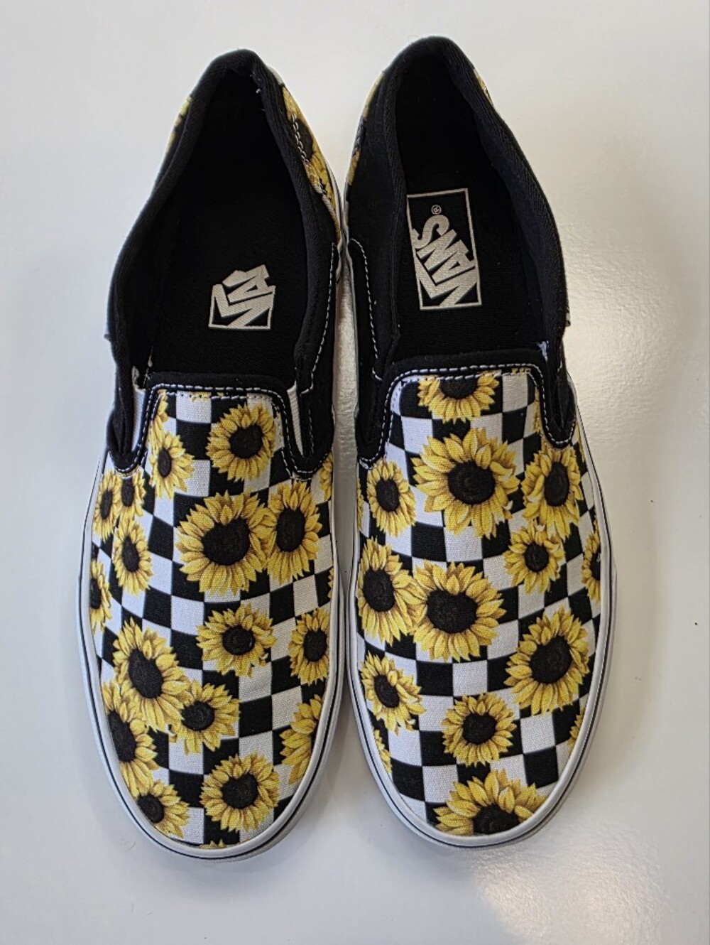 Vans Classic Slip-On Sunflower Checkerboard Shoes Women’s 9.5
